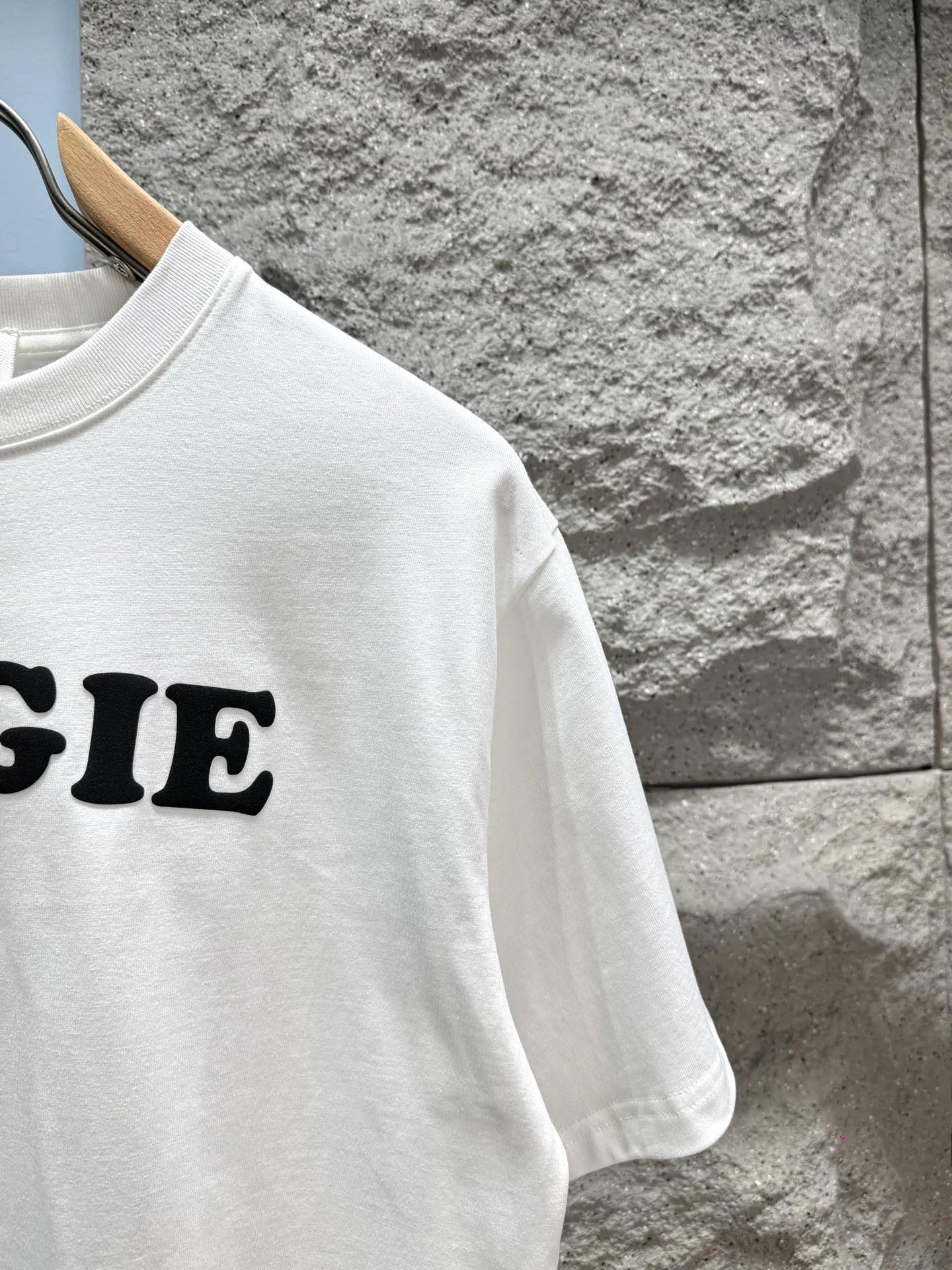 Martin Margiela* ‼️ T ® 🖤MM 6Maison Margiela Margie T ， + "MARGIE" ， ! ， Oversize ， ， ！ ⚠️ ： ⚠️SG 26326 Same Style 𝐂𝐎𝐋𝐎𝐔𝐑：White Black 𝐒𝐈𝐙𝐄：S-XXL